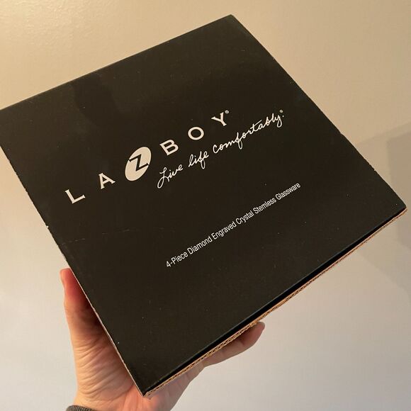 NWT 4pc Diamond Engraved Crystal Stemless Glassware - Picture 2 of 10